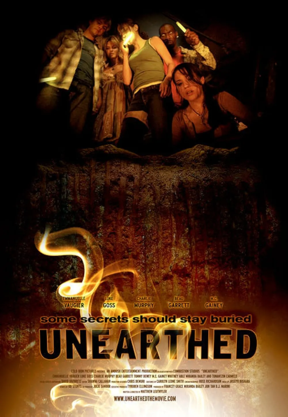 Unearthed 2007 Hindi ORG Dual Audio 720p | 480p BluRay ESub Download